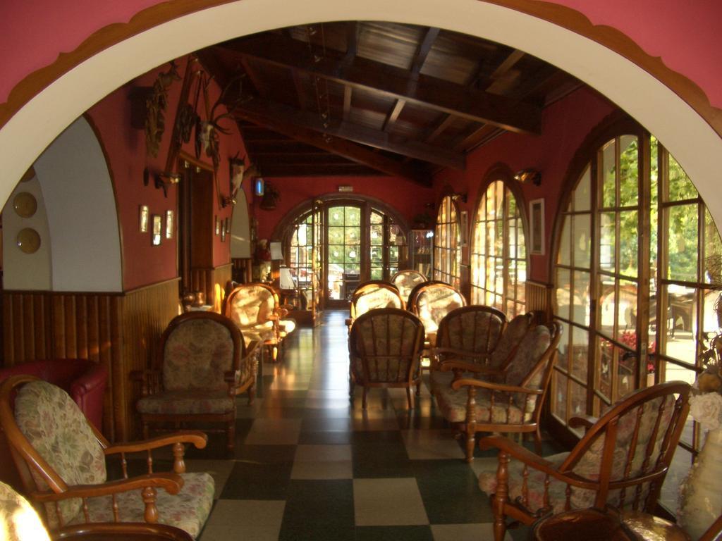 Hostal De La Gloria Viladrau Exterior foto